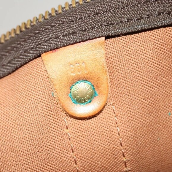 LOUIS VUITTON Monogram Keepall 60 Boston Bag - Picture 13 of 14